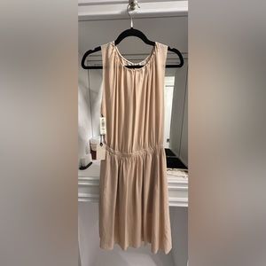 Classy nude/blush dress